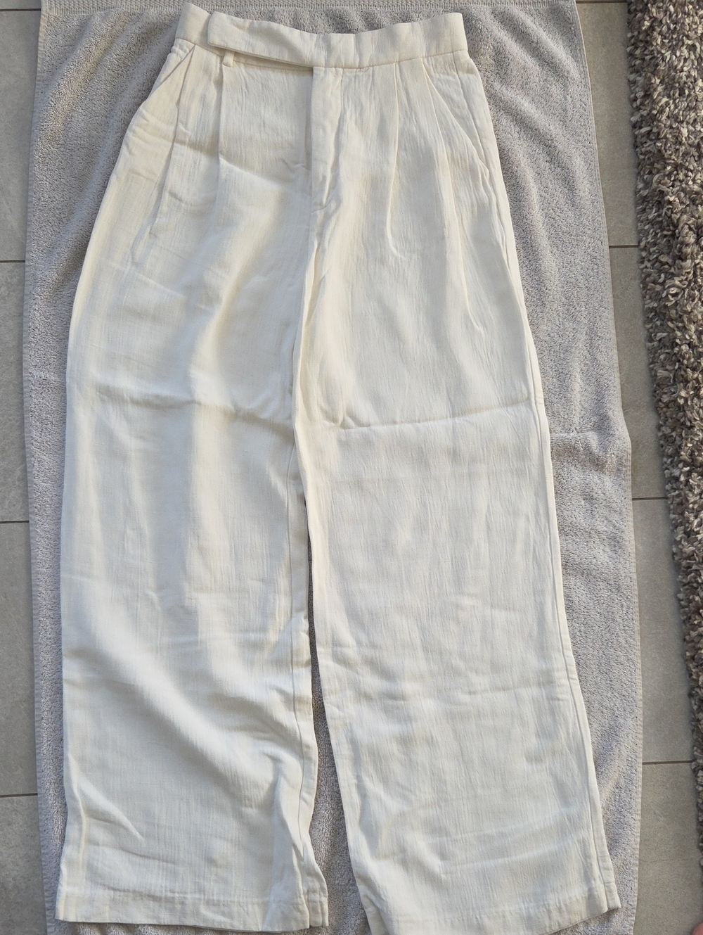 Zara Cream Wide-Leg Pleated Chinos